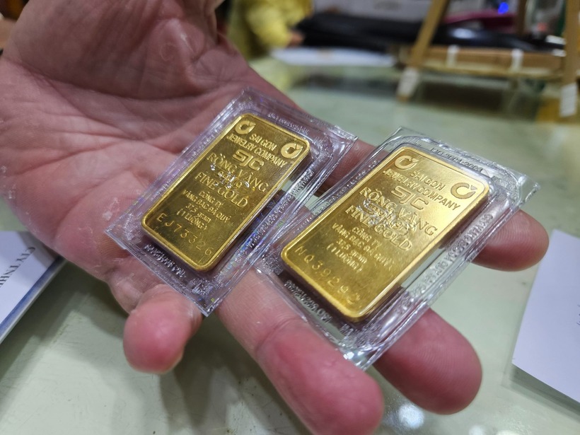 Vàng miếng SJC là loại vàng miếng do Công ty TNHH Một thành viên Vàng bạc đá quý Sài Gòn (SJC) sản xuất.