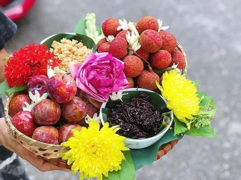 Khung giờ Tý và Sửu rơi vào ban đêm, không nên lựa chọn để cúng Tết Đoan Ngọ. Ảnh minh họa.
