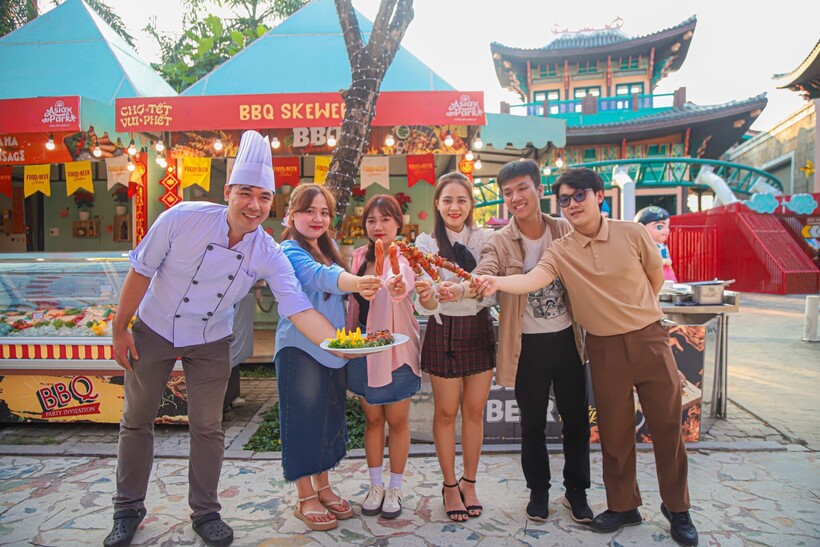 Chợ đêm VUI Fest – tụ điểm dành cho các tín đồ ẩm thực khi tới Đà Nẵng