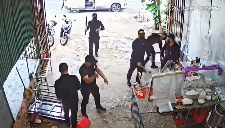 Hiện trường vụ việc. Ảnh: Tuổi Trẻ