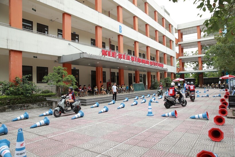 Honda Việt Nam phát động Chương trình bồi dưỡng kiến thức pháp luật và kỹ năng lái xe gắn máy an toàn - 2