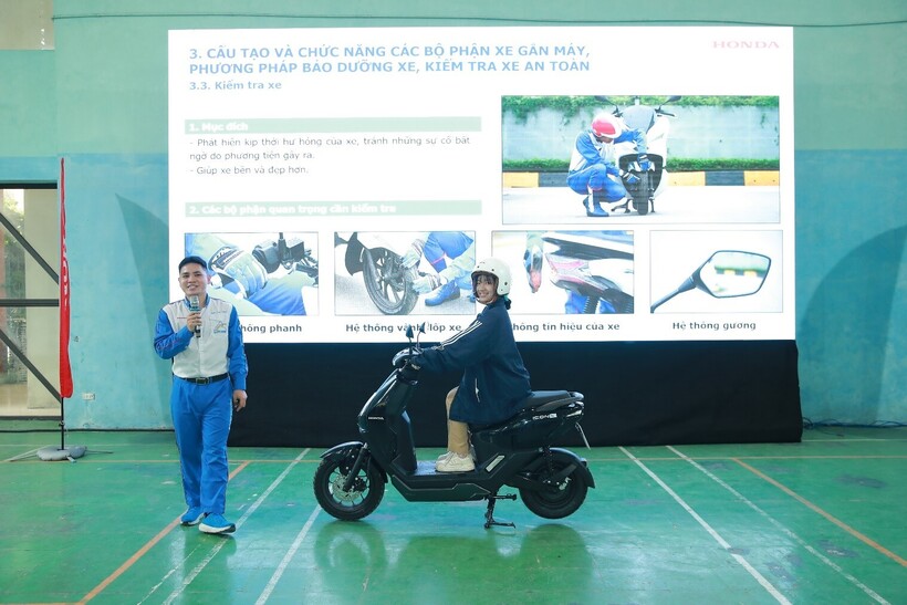 Honda Việt Nam phát động Chương trình bồi dưỡng kiến thức pháp luật và kỹ năng lái xe gắn máy an toàn - 4