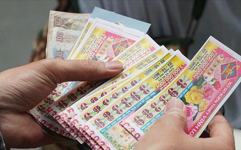 Cãi nhau "nảy lửa" với chồng, vợ "bỏ nhà đi" mua xổ số bất ngờ "ẵm" giải độc đắc. Ảnh minh họa