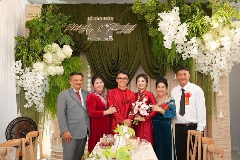 Đám cưới của Nhật Huy và Thảo Linh tại tỉnh Cà Mau thu hút sự chú ý của cộng đồng mạng. Ảnh: Tri thức Cuộc sống.