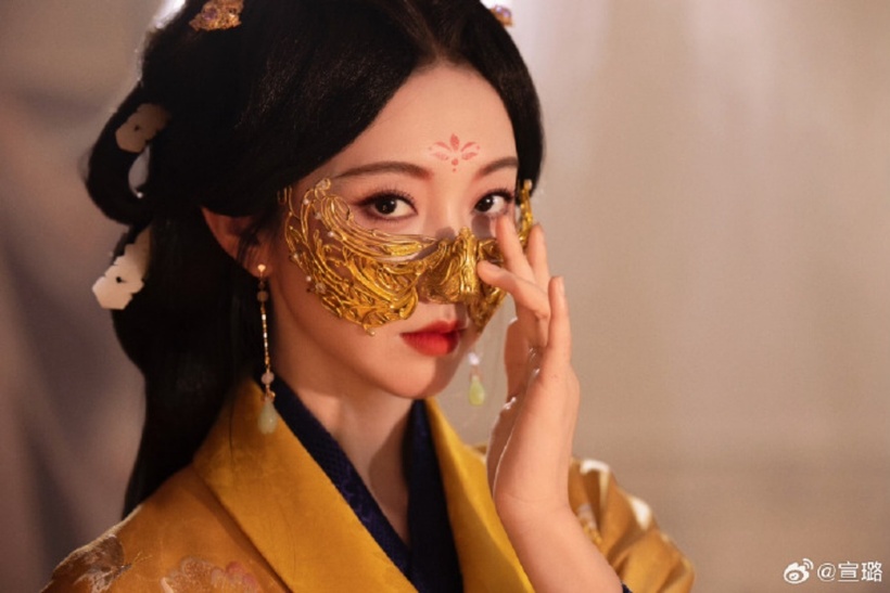 Tô Nga Hoàng (Tuyên Lộ) vẫn chưa từ bỏ ý định gây sóng gió. Ảnh: Weibo