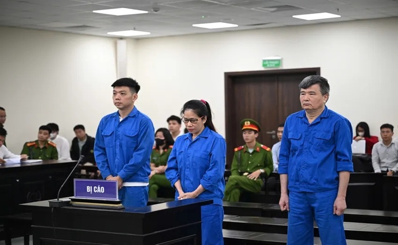 Các bị cáo tại tòa. (Ảnh: Pháp luật TP.HCM)