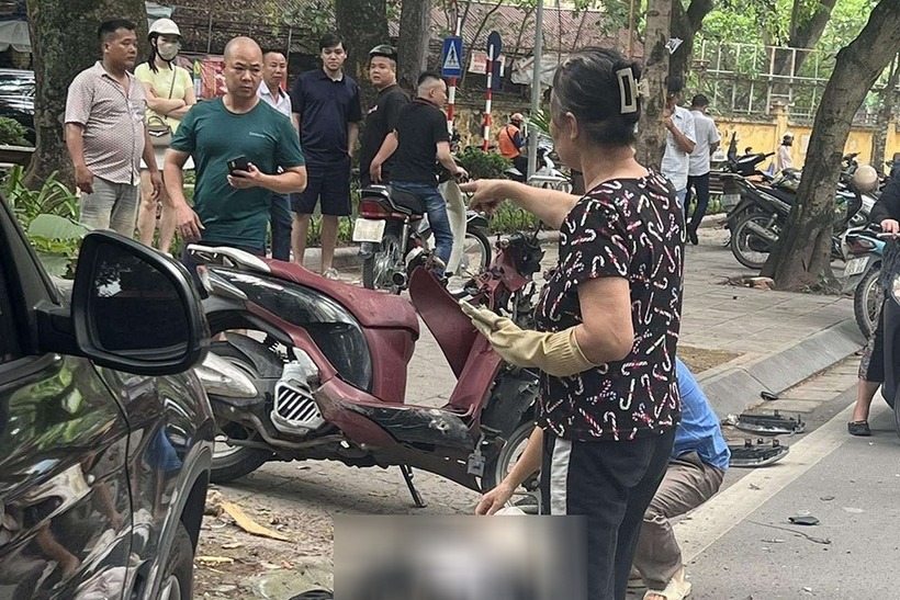 2 xe bị hư hỏng. Ảnh: Vietnamnet