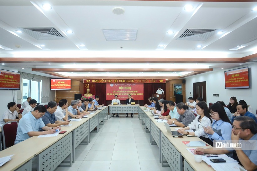 Việc lấy ý kiến toàn dân về việc sửa đổi, bổ sung một số điều của Hiến pháp là một đợt sinh hoạt có ý nghĩa quan trọng, phát huy quyền làm chủ của nhân dân.