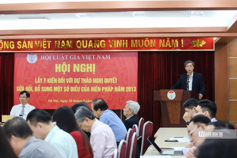 Chủ tịch Hội Luật gia Việt Nam Nguyễn Khánh Ngọc phát biểu tại hội nghị.