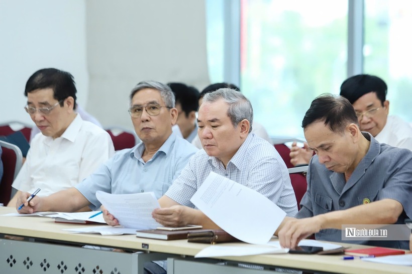 Các đại biểu tham dự hội nghị.
