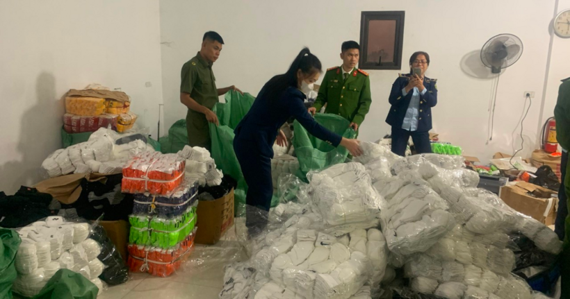 Tang vật bị thu giữ. (Ảnh: CACC)