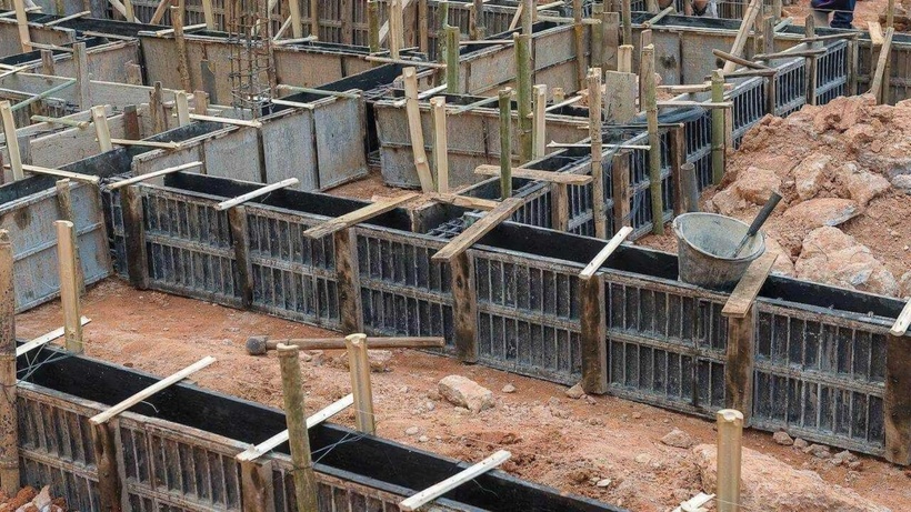 Thời gian để gỡ các tấm ván coppha cần đạt đủ 7 ngày và tùy thuộc vào khí hậu ở thời điểm đó. Ảnh minh họa.