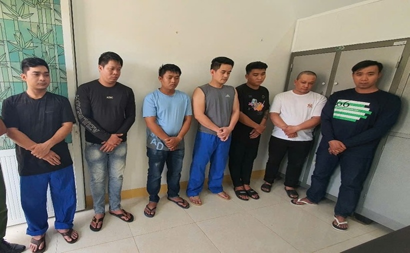 7 đối tượng là quản lý, nhân viên quán bar ở tỉnh Bình Dương. (Ảnh: Người lao động)