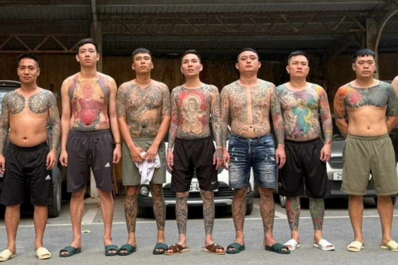 Các đối tượng bị tạm giữ. Ảnh: Dân trí