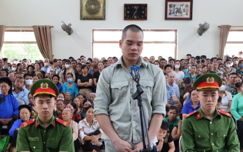 Đối tượng Lăng Văn Hiếu tại phiên tòa. (Ảnh: Báo Lạng Sơn)