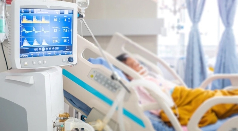 Bệnh nhân tử vong vì người nhà rút nhầm điện máy thở để cắm máy làm mát. Ảnh minh họa: Getty Images