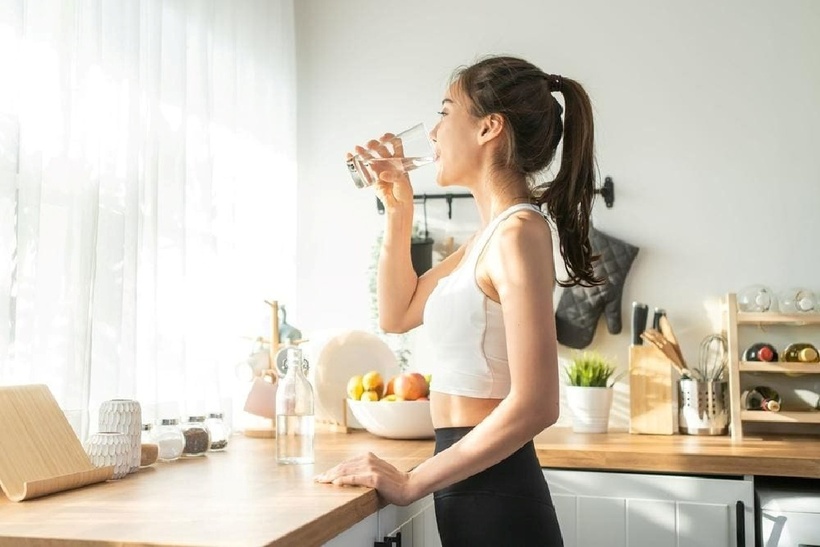 Tinh thần tỉnh táo, tràn đầy năng lượng là dấu hiệu cho thấy thận đanh khỏe mạnh.