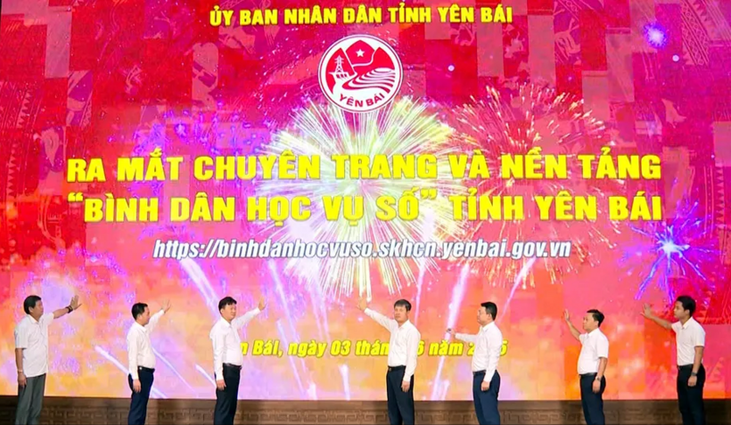Yên Bái khai trương Chuyên trang "Bình dân học vụ số"