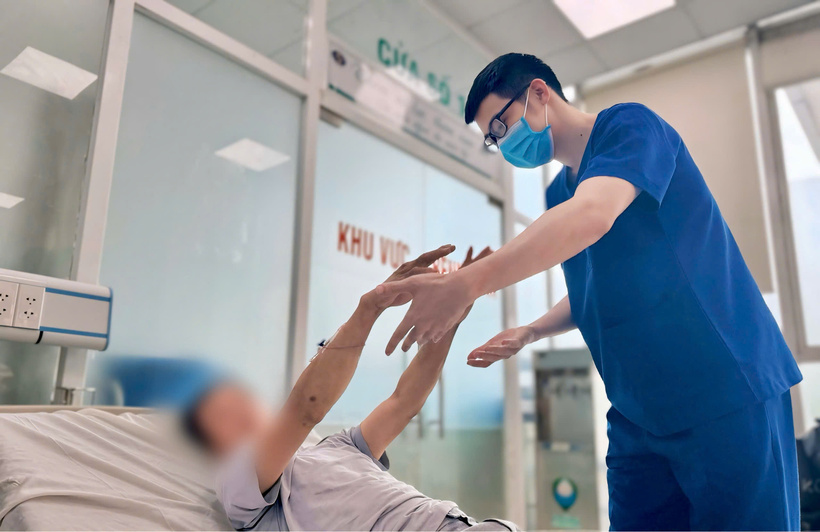 Bệnh nhân may mắn qua cơn nguy kịch sau sốc nhiệt do nắng nóng. Ảnh: BVCC