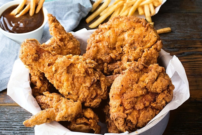 Đồ chiên rán có hương vị rất hấp dẫn, được nhiều người yêu thích.