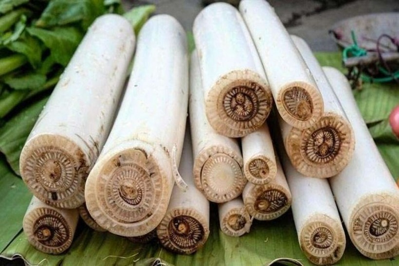 Nước ép nõn chuối có tác dụng thanh lọc gan, thận, đồng thời ngăn ngừa hình thành sỏi thận.