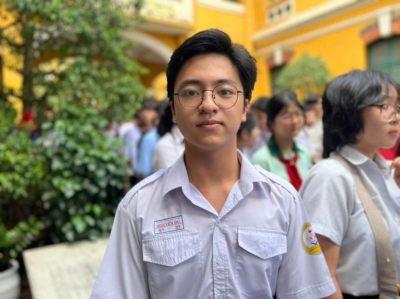 Tuấn Minh đánh giá đề Văn vào lớp 10 năm nay dễ. Ảnh: ZNews