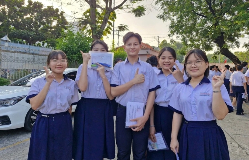 Thí sinh tại điểm thi Trường THCS Nguyễn Hiền (quận 12, TP.HCM). Ảnh: Giáo Dục và Thời Đại