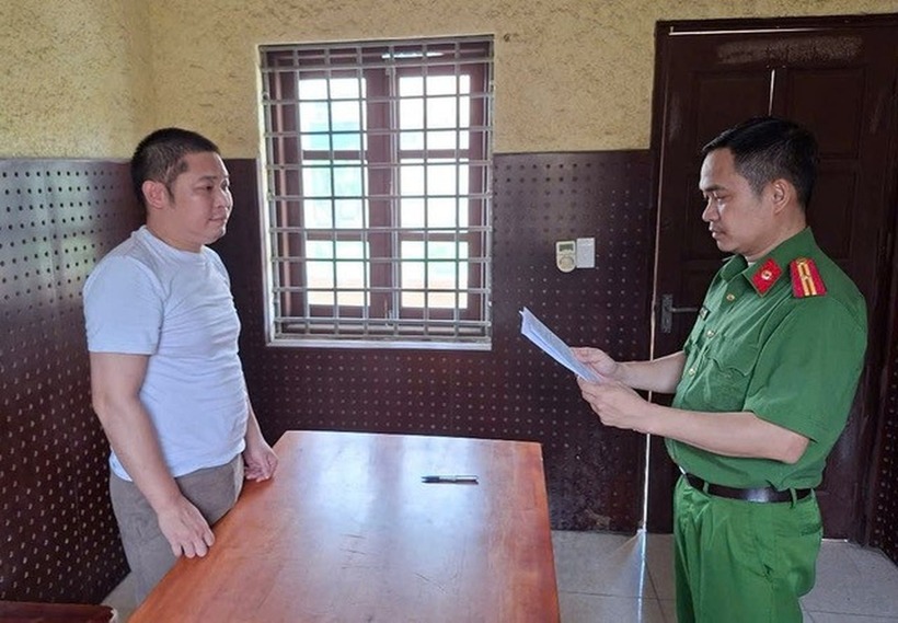Lê Văn Cường tại cơ quan công an. (Ảnh: Cơ quan công an)