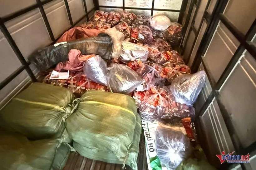 Tang vật vụ án. Ảnh: VietNamNet.