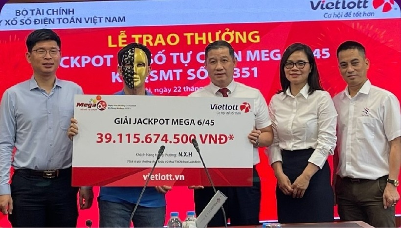 Giải độc đắc Mega 6/45 trị giá 78 tỷ đồng được chia đều cho 2 người may mắn ở Hà Nội. Ảnh: Vietlott