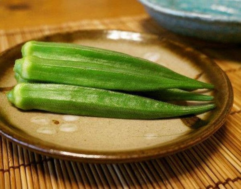 Đậu bắp chứa hàm lượng oxalat cao và canxi oxalat là thủ phạm chính gây ra sỏi thận.