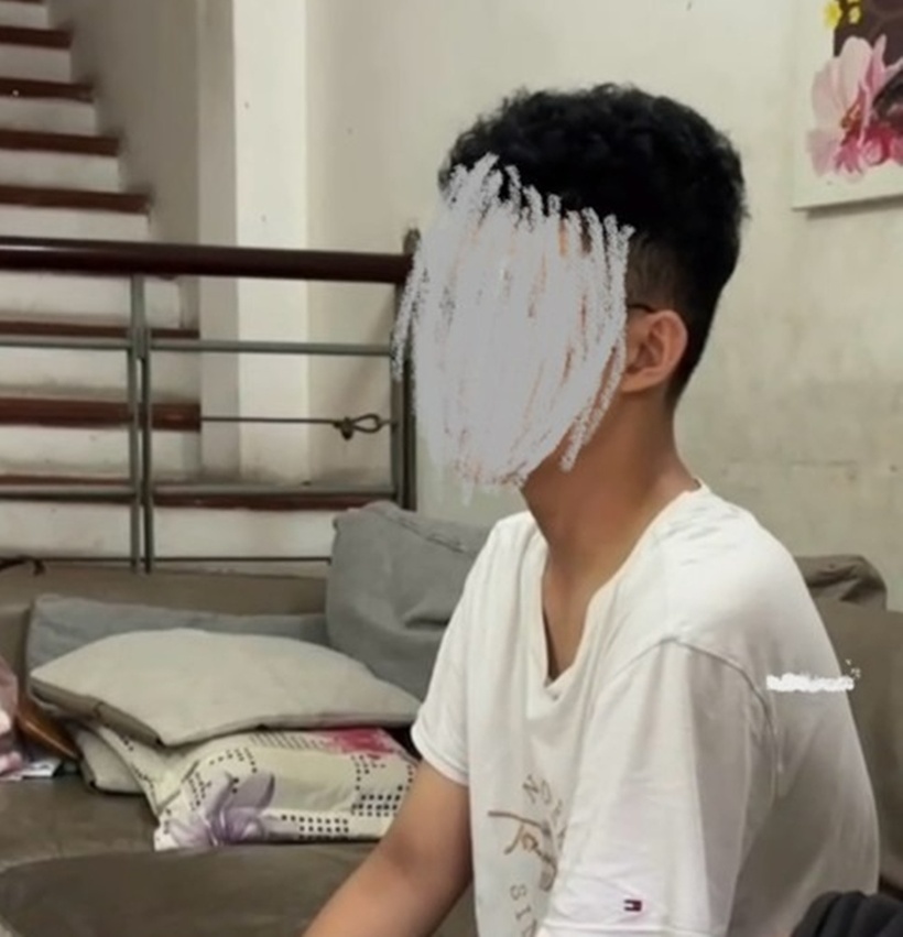 Qua đấu tranh, C. thừa nhận mình không bị cướp giật. Ảnh: Công an TP.HCM.