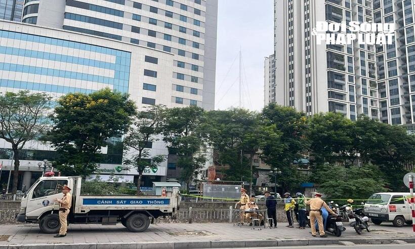 Khoảng 30 phút đã có rất nhiều trường hợp vi phạm được đưa về chốt xử lý.