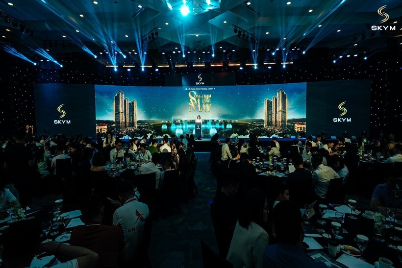 Phát biểu tại sự kiện, đại diện chủ đầu tư BIM Land chia sẻ: “Sự cộng hưởng giữa vị trí - tầm nhìn - dòng khách du lịch đang tăng trưởng giúp SkyM khác biệt và bền vững về giá trị đầu tư”.