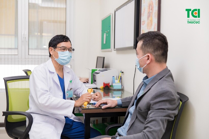 Hạnh phúc vỡ òa vì nhận “món quà đặc biệt” từ bác sĩ ngay trong ngày sinh nhật (Ảnh: Thu Cúc TCI).