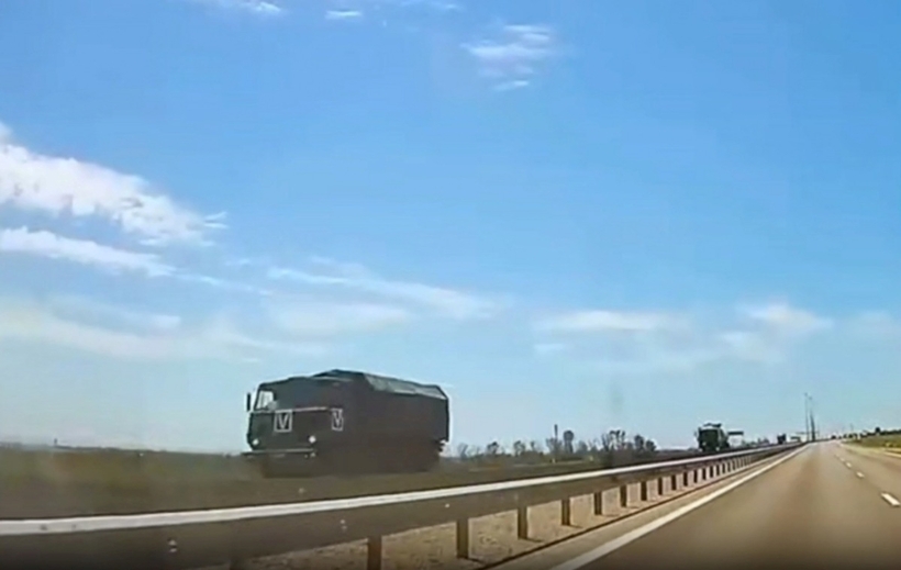 Nga được cho là đang chuyển thiết bị quân sự lớn nhất từ bán đảo Crimea và vùng Kherson hướng về khu vực Sumy của Ukraine.