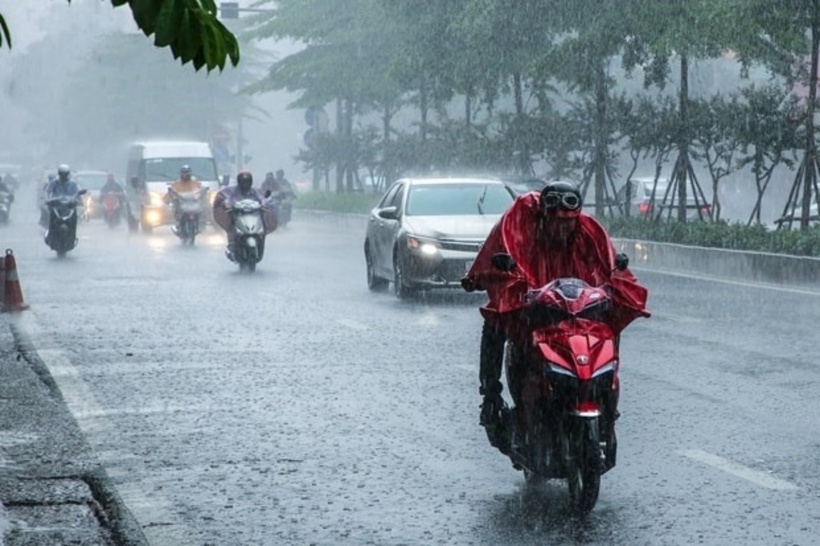 Bắc Bộ nhiều mây và có mưa rào do ảnh hưởng của rãnh áp thấp nối với bão số 1 trên Biển Đông.