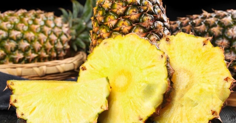 Hàm lượng nước dồi dào của dứa có tác dụng lợi tiểu mạnh mẽ, thúc đẩy quá trình đào thải độc tố và cặn bã qua đường tiết niệu.
