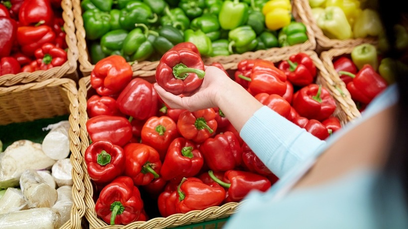 Ớt chuông đỏ không chỉ có màu sắc gây kích thích vị giác mà còn tốt cho sức khỏe của thận vì chứa ít kali.
