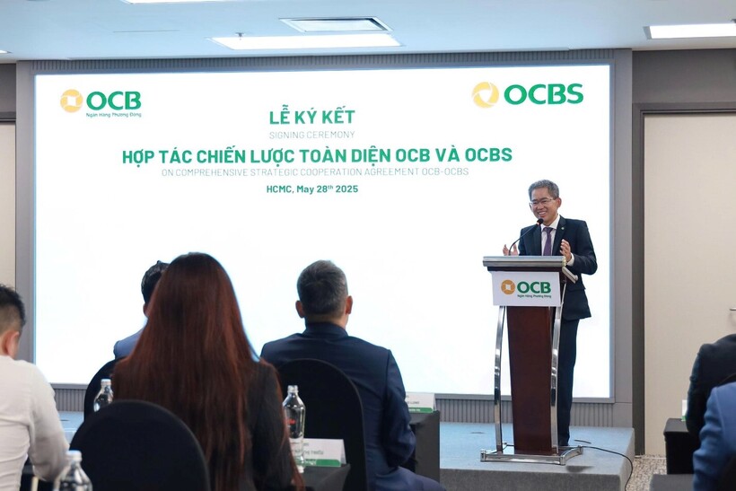 Ông Phạm Hồng Hải – Tổng Giám đốc OCB chia sẻ tại sự kiện