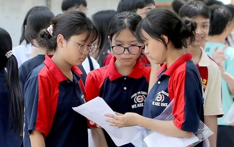 Đề thi Toán vào lớp 10 Trường THPT chuyên Vĩnh Phúc năm học 2025 - 2026 có sai sót. Ảnh minh họa