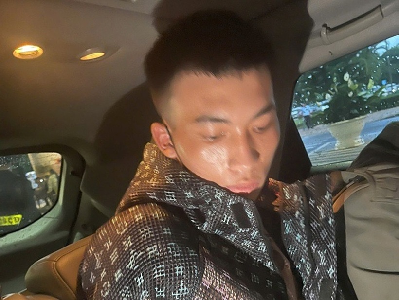 Nguyễn Tuấn Hùng bị công an bắt giữ. Ảnh: Công an Nhân dân