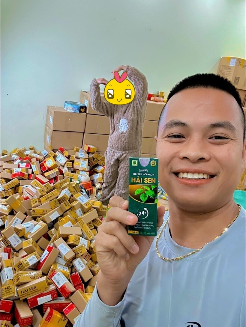 Lê Văn Hải quảng cáo, bán hàng trên mạng xã hội, các kênh có hàng triệu lượt theo dõi (Ảnh: FB Hải Sen).