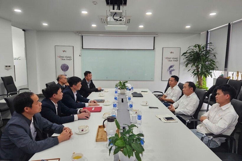 Công ty Điện lực Thanh Hóa làm việc với Công ty TNHH MTV Thép (VAS) Nghi Sơn về công tác điều chỉnh phụ tải và tiết kiệm điện năm 2025.