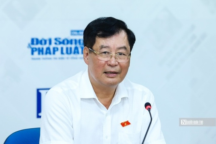 TS. Trần Công Phàn - Phó Bí thư Đảng uỷ, Phó Chủ tịch Thường trực Hội Luật gia Việt Nam.