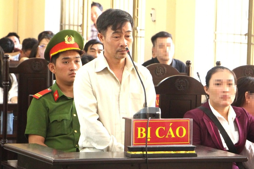 Bị cáo Trần Văn Quốc tại phiên tòa. (Ảnh: Dân trí)