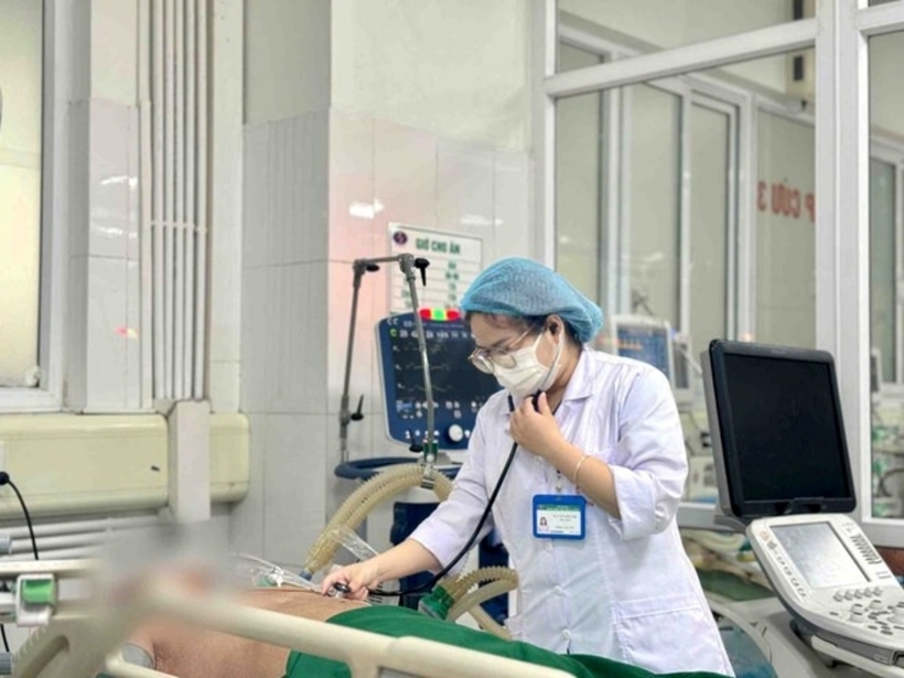 Bệnh nhân điều trị tại Bệnh viện Bệnh Nhiệt đới Trung ương. Ảnh: Lao Động