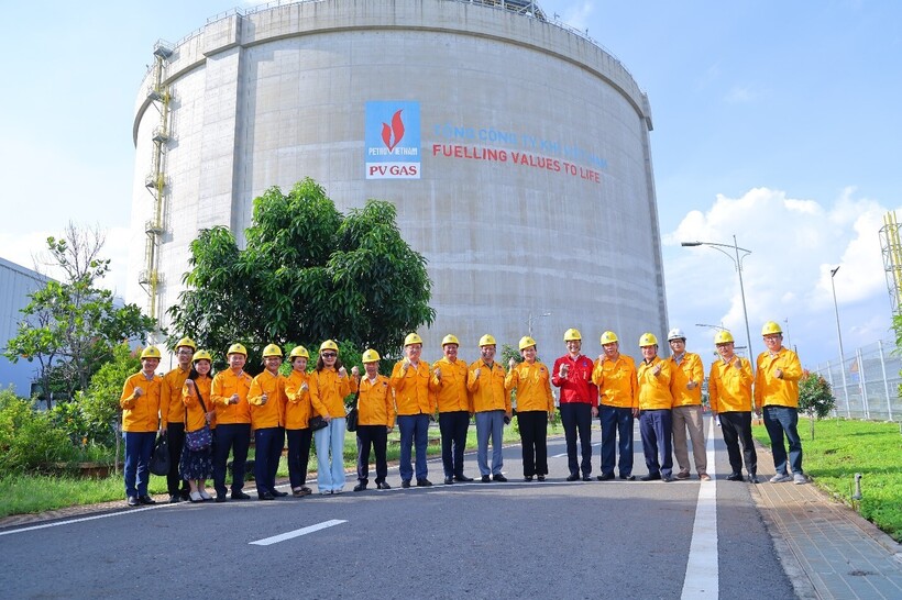 Đoàn công tác khảo sát tại Kho cảng PV GAS Vũng Tàu