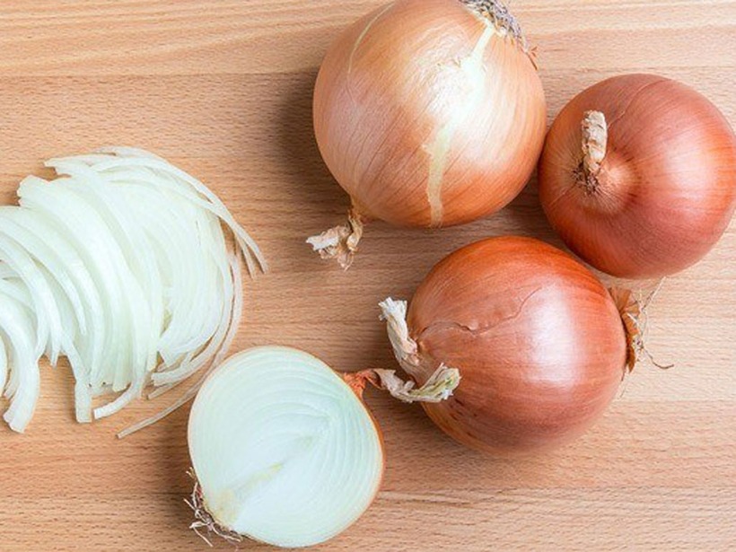 Những người bị đau dạ dày.
