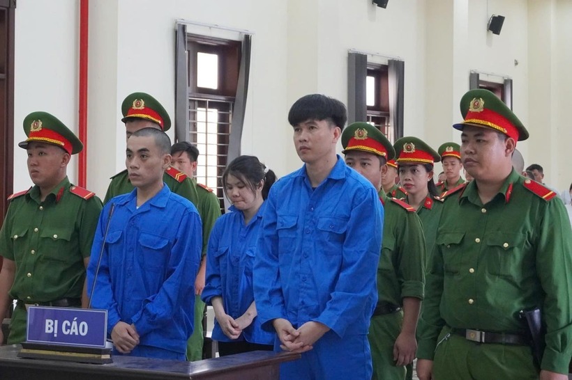 Hình ảnh phiên xét xử. Ảnh: Lao động
